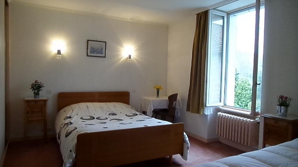 Hotel La Vie En Rose Le Brugeron Kamer foto